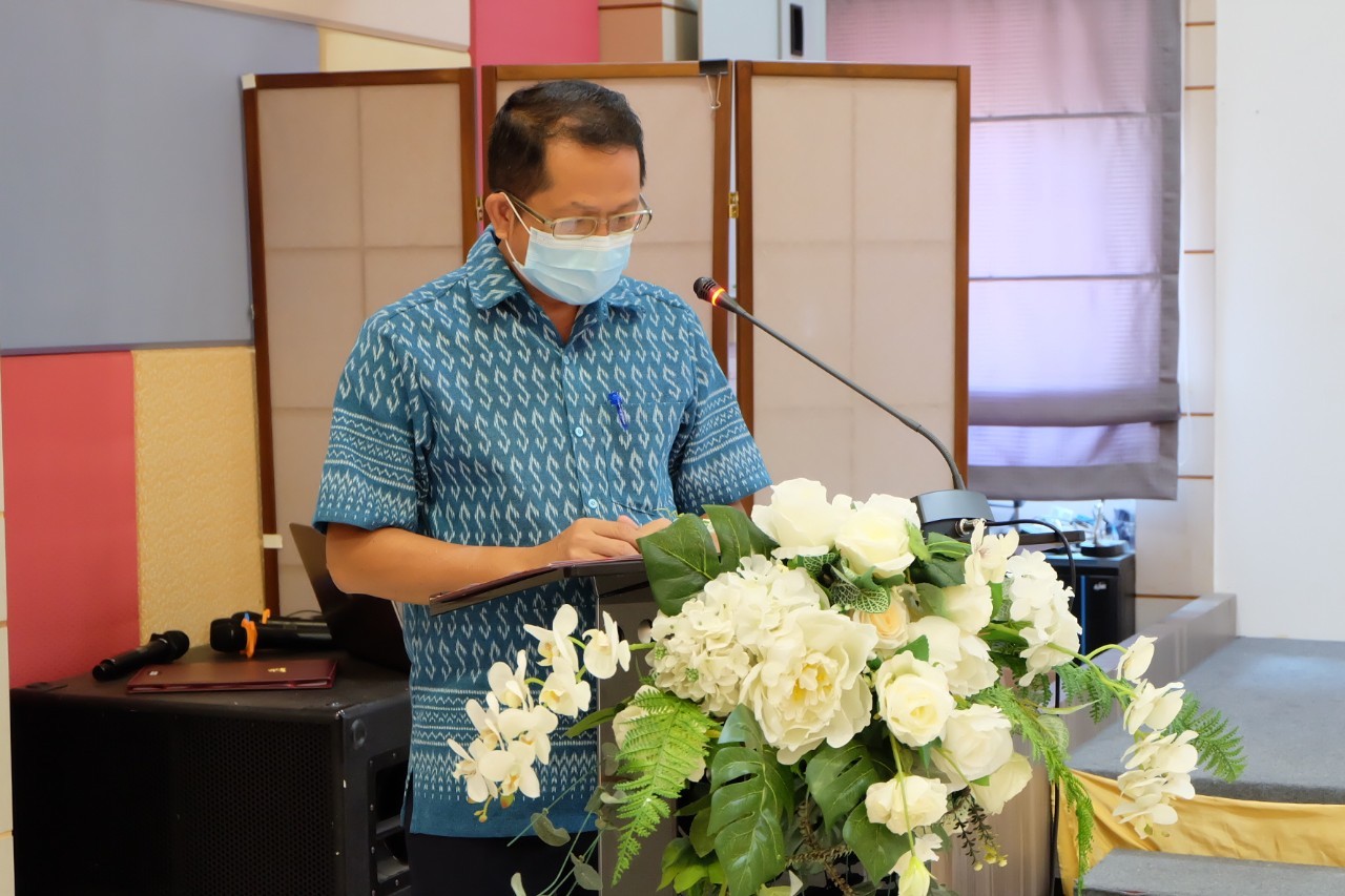 title - ผู้ตรวจราชการกรม เป็นประธานเปิดโครงการสัมมนาเชิงปฏิบัติการการกำหนดแนวทางการพัฒนาเกษตรกรสู่การเป็นผู้ประกอบการเกษตรในเขตปฏิรูปที่ดิน ณ โรงแรมไม้หอมวิลล่า อำเภอเมืองนครสวรรค์ จังหวัดนครสวรรค์